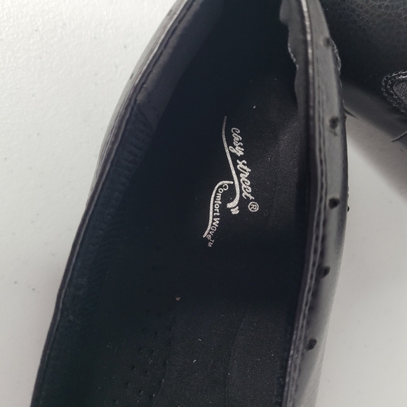 NIB Easy Street Purpose Black Leather Slip On Shoes - Picture 7 of 8